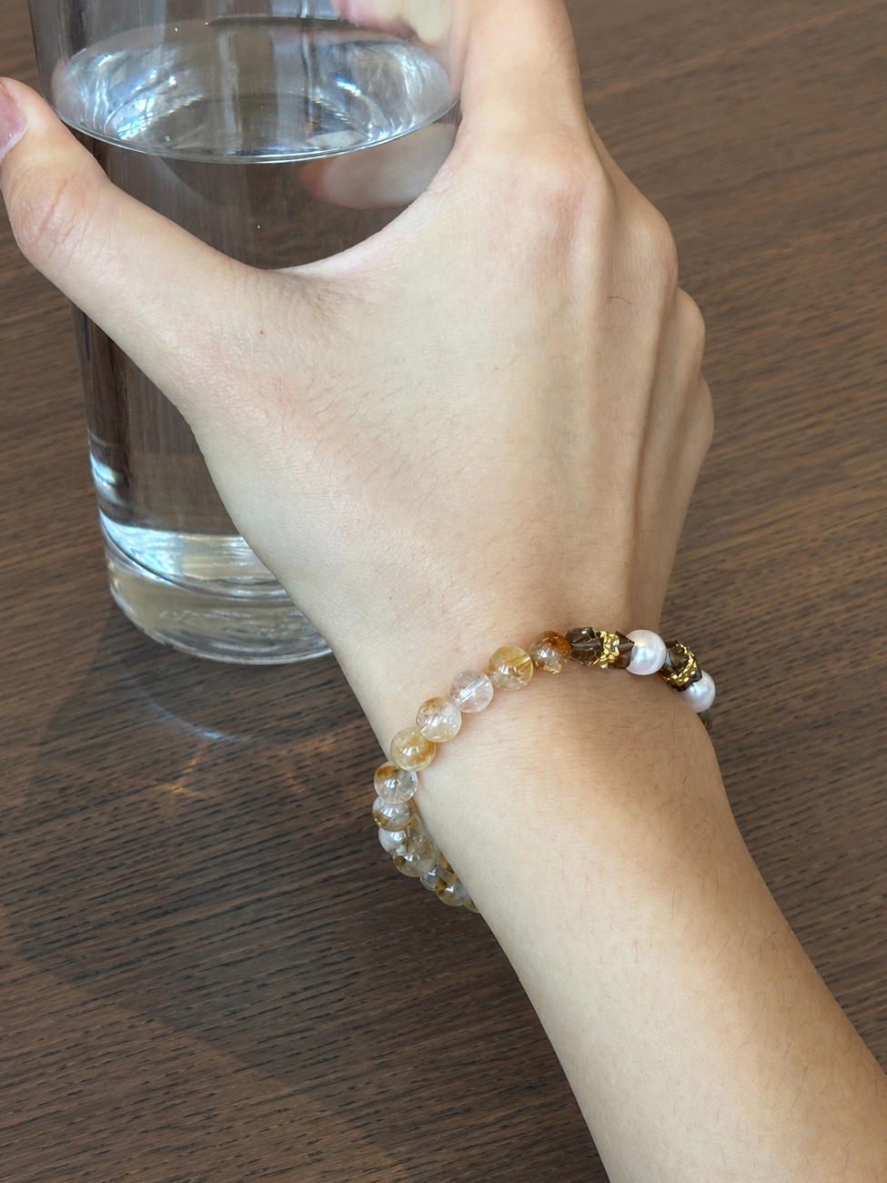 Apricus-armband – gul fantomkvarts och sötvattenspärla